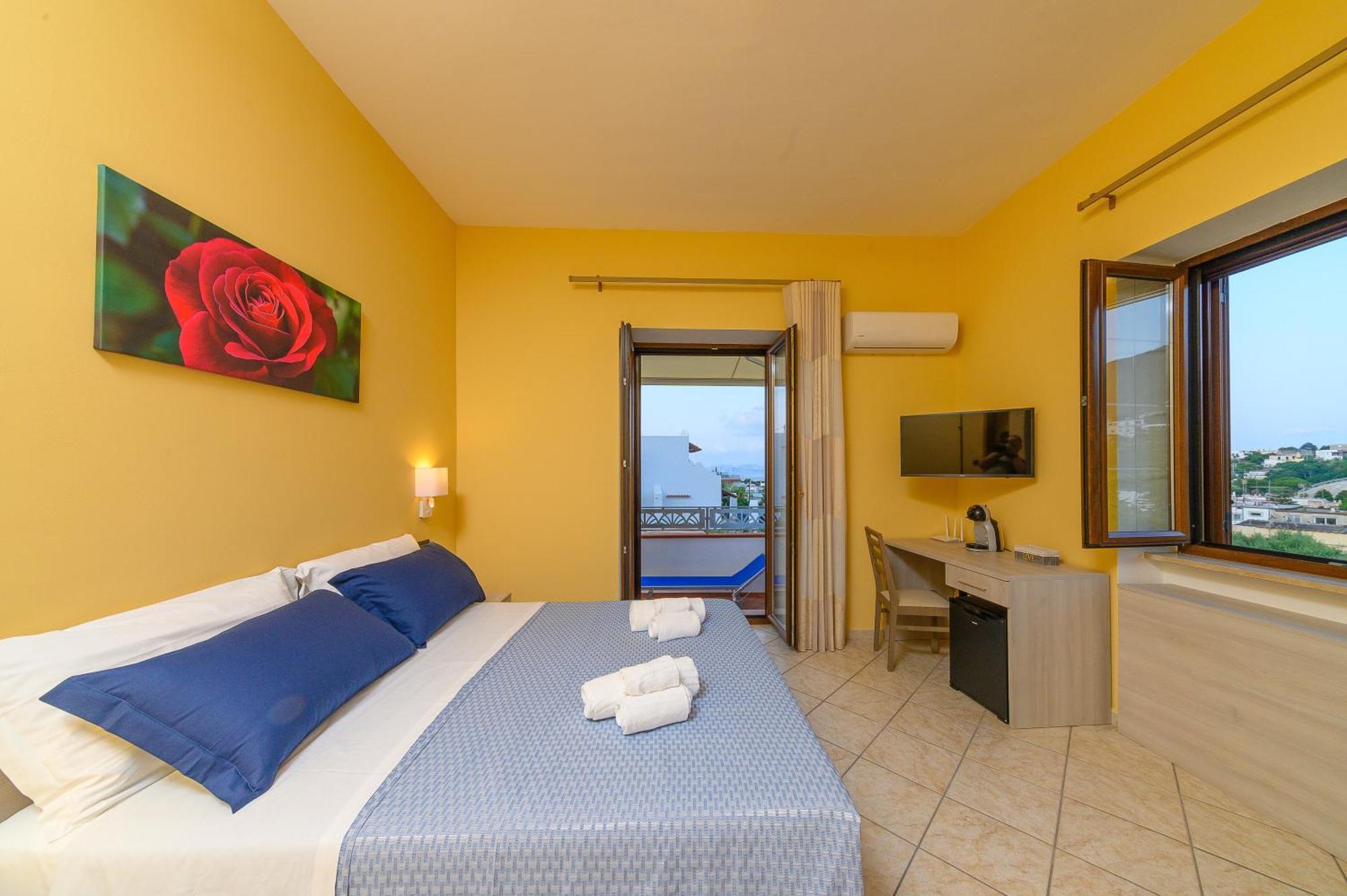 La Rosa - Luxury B&B Ischia Exterior photo